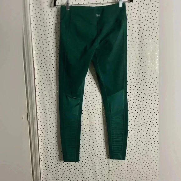 Alo Yoga Green Leggings - Picture 8 of 10